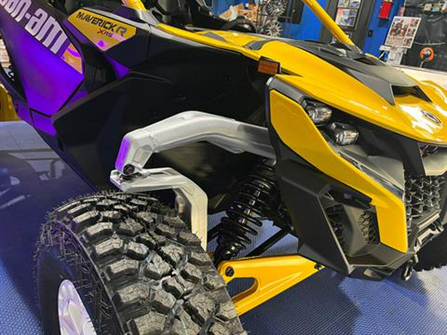 2024 Can-Am Maverick R X RS with Smart-Shox 999T DCT