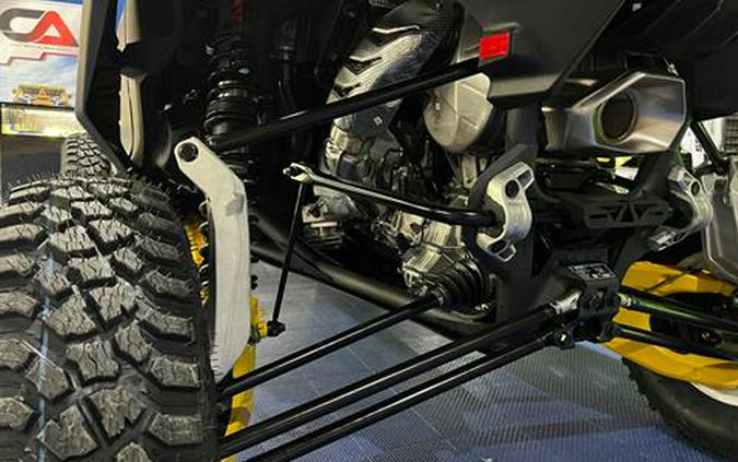 2024 Can-Am Maverick R X RS with Smart-Shox 999T DCT