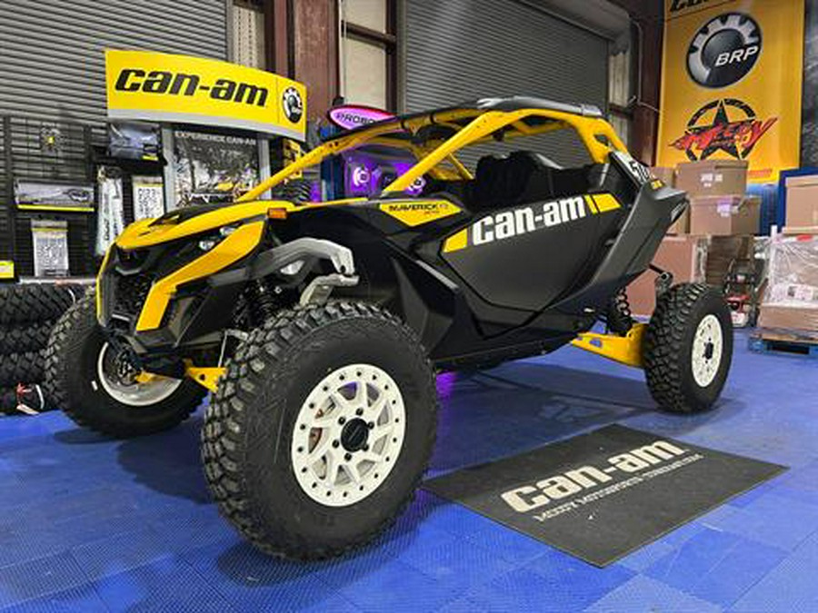 2024 Can-Am Maverick R X RS with Smart-Shox 999T DCT