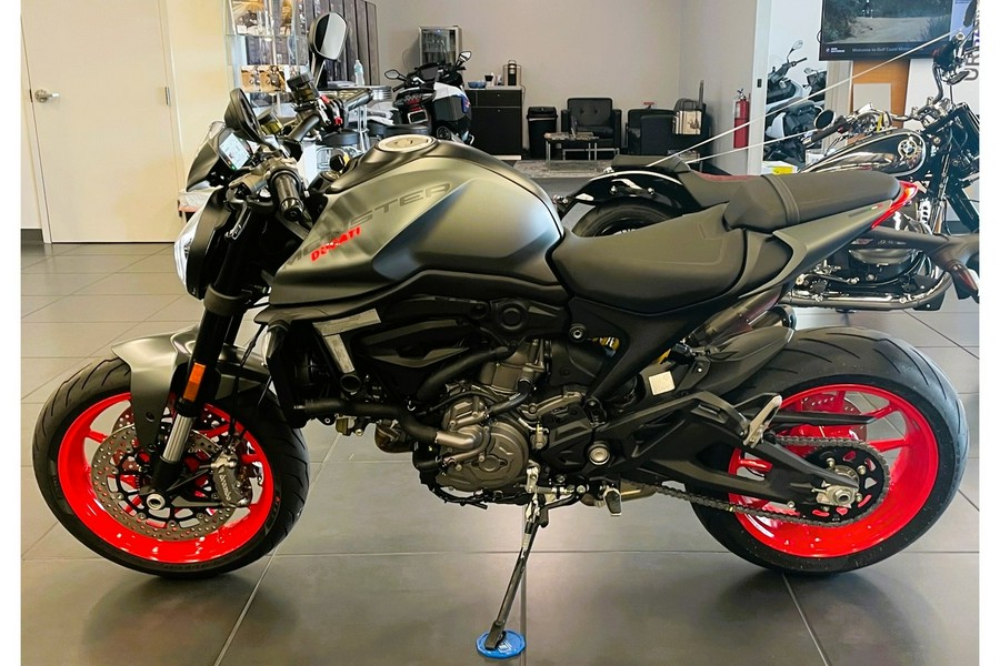 2024 Ducati Monster Plus