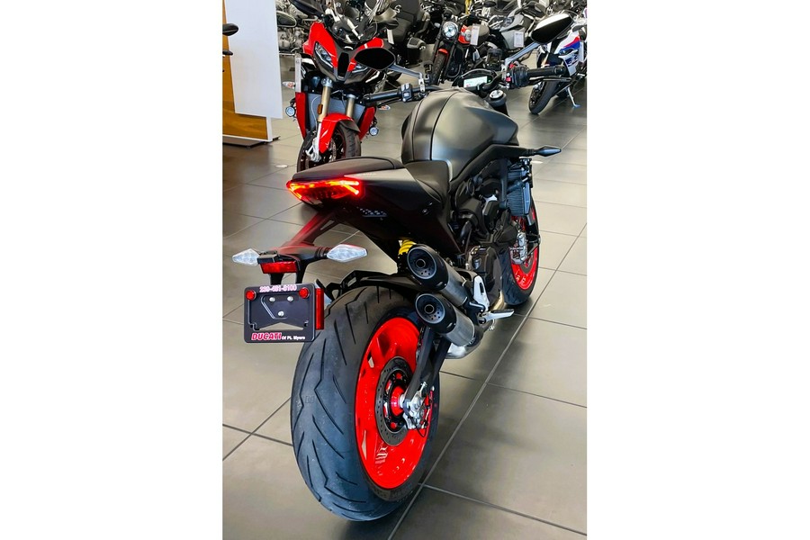 2024 Ducati Monster Plus