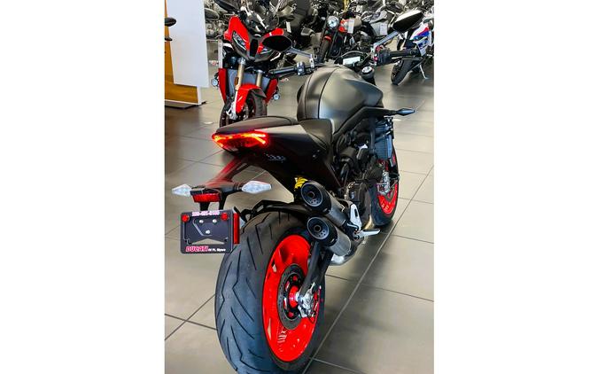 2024 Ducati Monster Plus