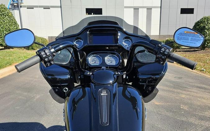 2023 Harley-Davidson® FLTRT - Road Glide® 3