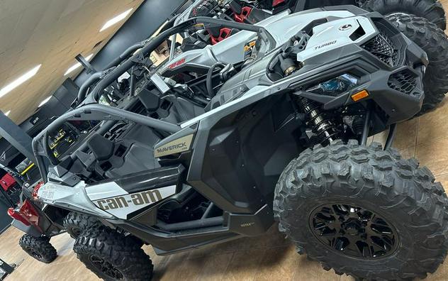 2024 Can-Am® Maverick X3 DS Turbo Catalyst Gray