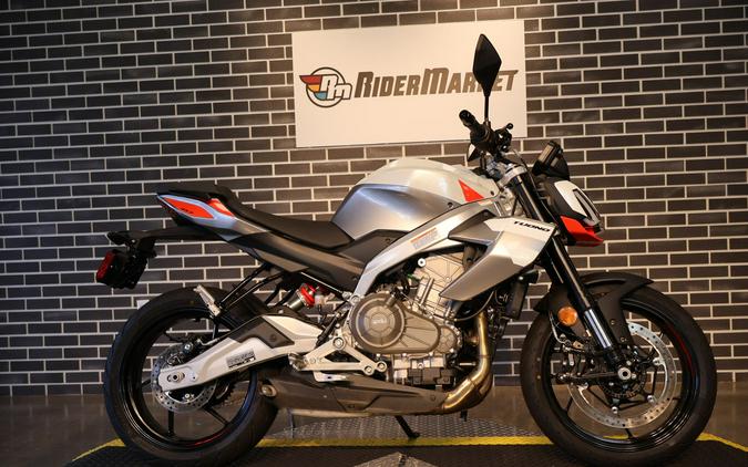 2026 Aprilia Tuono 457 Base