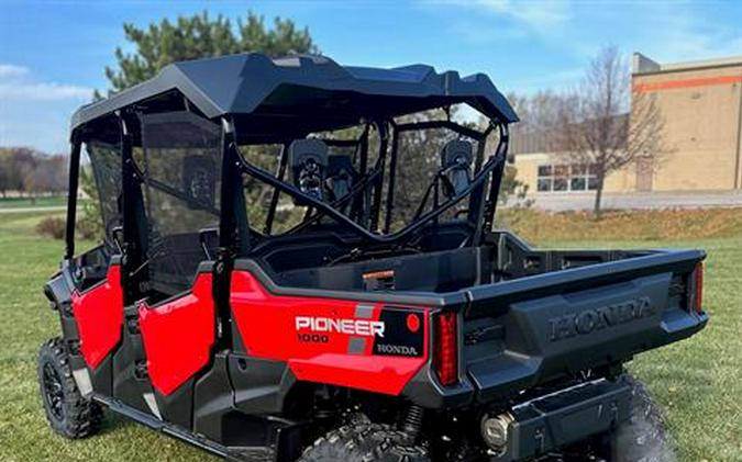 2023 Honda Pioneer 1000-6 Deluxe Crew