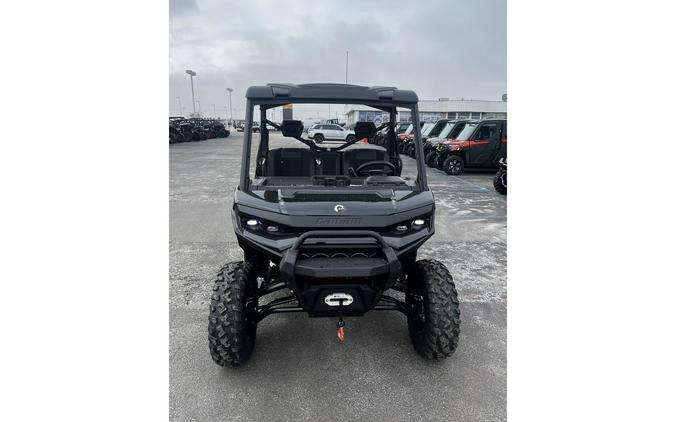 2026 Can-Am SSV DEF XT 65 HD11 BK 26 XT HD11