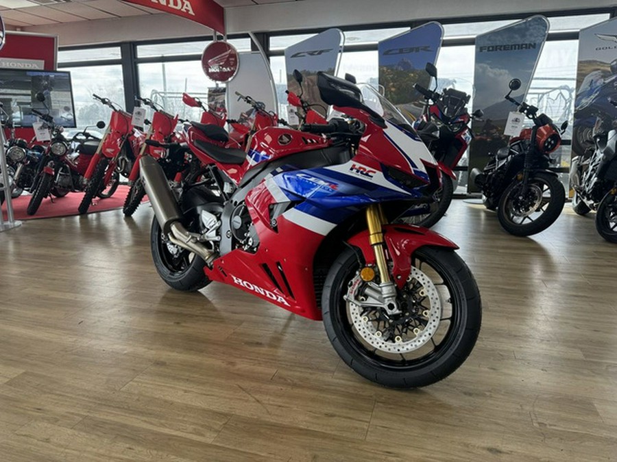 2026 Honda CBR1000RR-R Fireblade SP