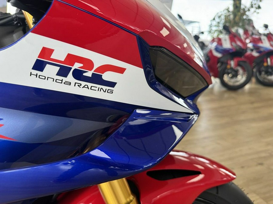 2026 Honda CBR1000RR-R Fireblade SP