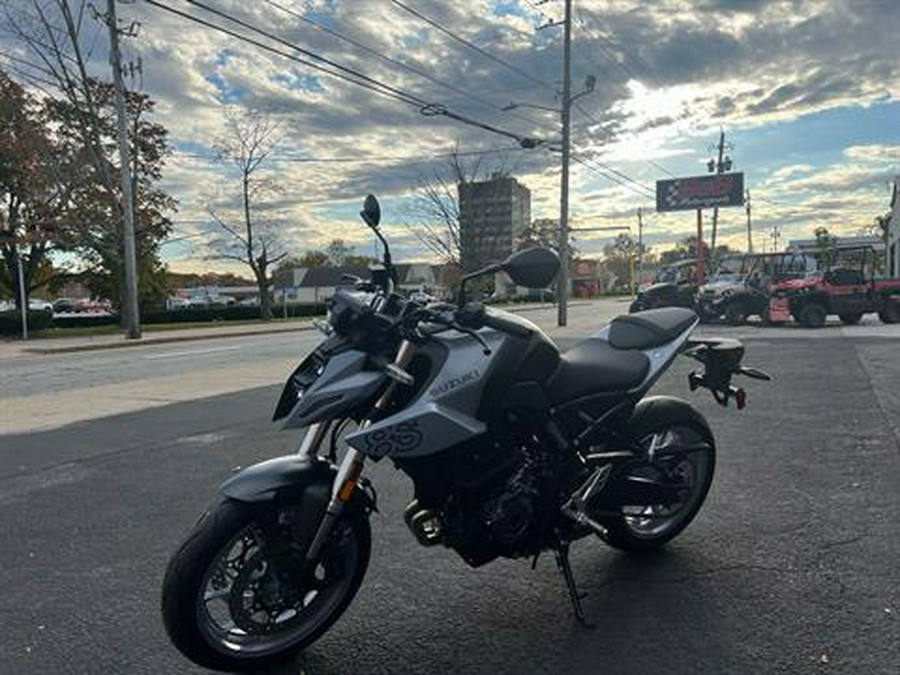 2024 Suzuki GSX-8S