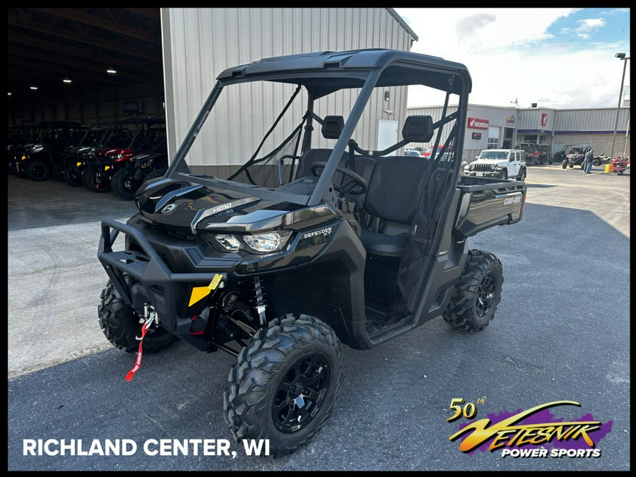 2024 Can-Am® Defender XT HD10