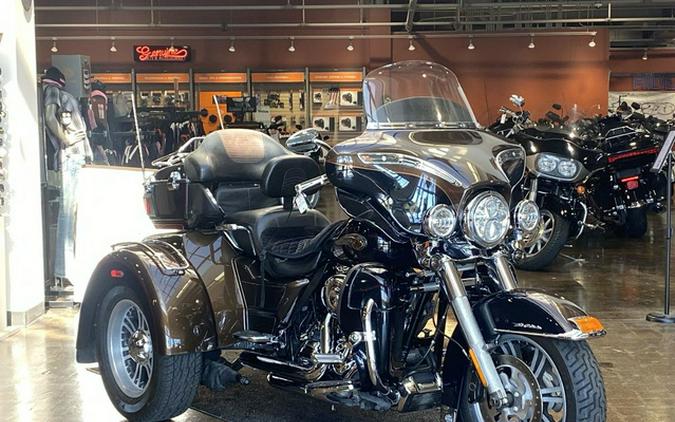 2013 Harley-Davidson Trike FLHTCUTAE - Tri Glide Ultra Classic 110Th Annive