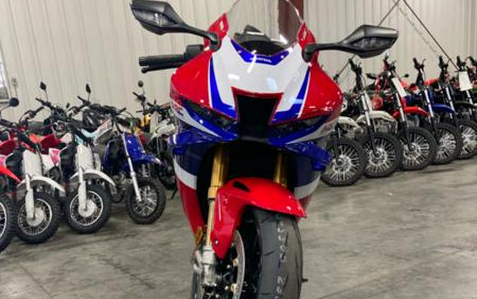2025 Honda® CBR1000RR-R Fireblade SP