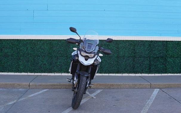 2025 Triumph Rally Pro 900