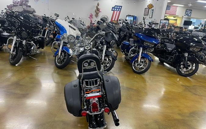 2005 Harley-Davidson FLSTN/FLSTNI Softail® Deluxe