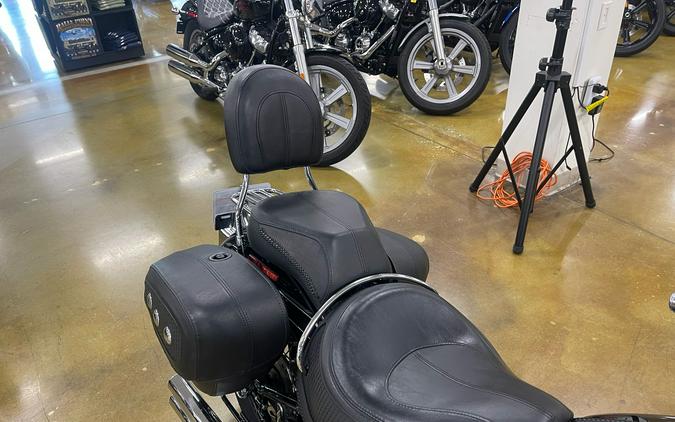 2005 Harley-Davidson FLSTN/FLSTNI Softail® Deluxe