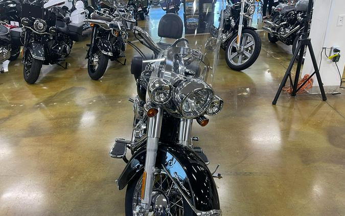 2005 Harley-Davidson FLSTN/FLSTNI Softail® Deluxe
