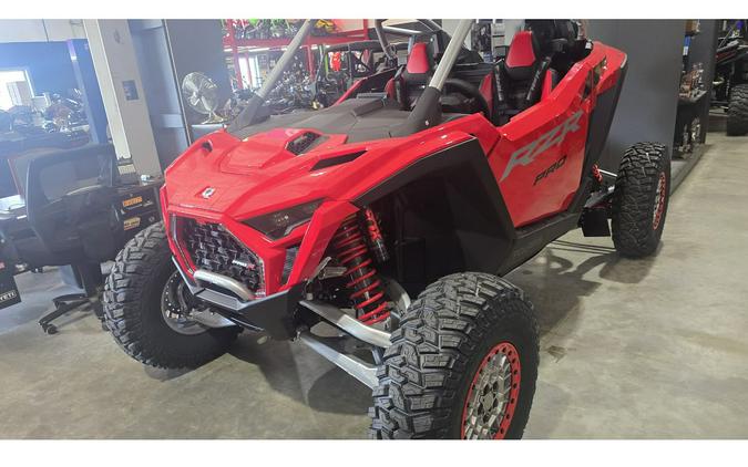2026 RZR PRO R ULTIMATE - INDY RED - Polaris
