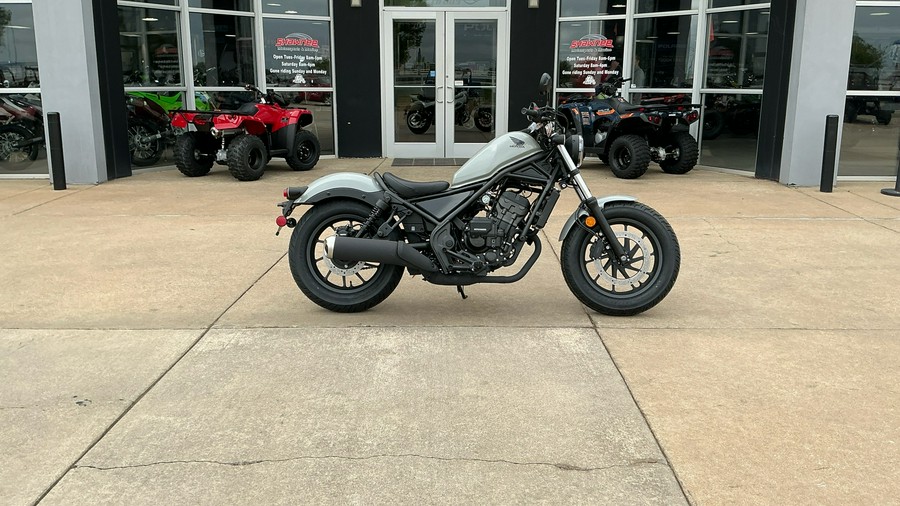 2026 Honda REBEL 300 E-CLUTCH