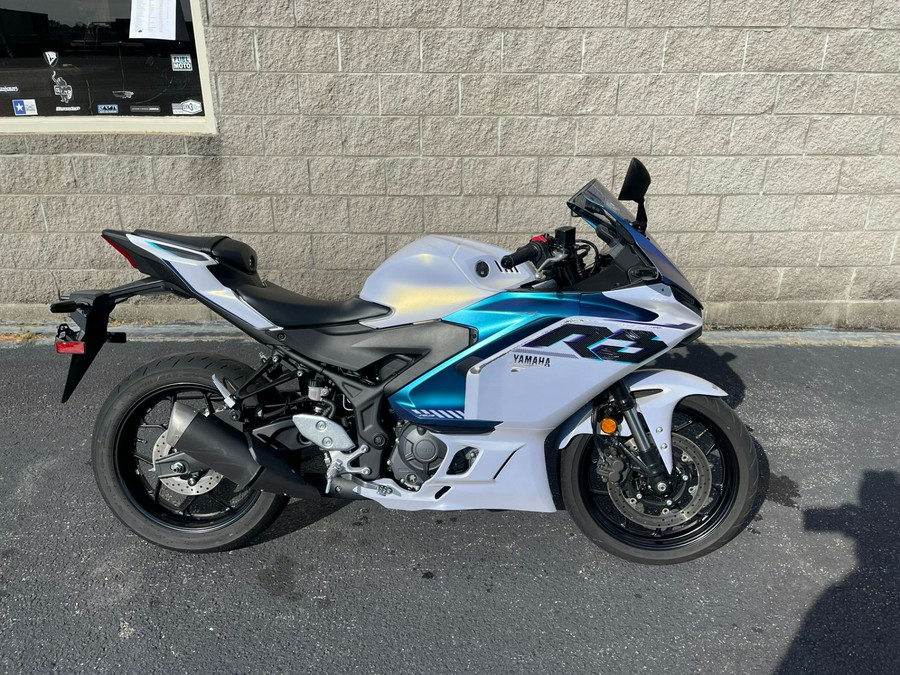 2025 Yamaha YZF-R3