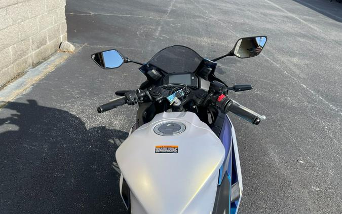 2025 Yamaha YZF-R3