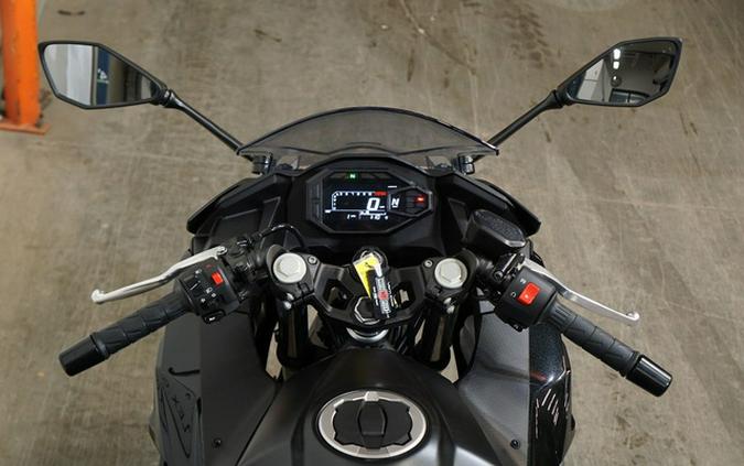 2026 Kawasaki Ninja 500 Metallic Flat Spark Black