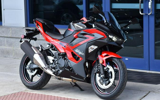 2024 Kawasaki Ninja® 500 ABS Passion Red/Metallic Flat Spark Black