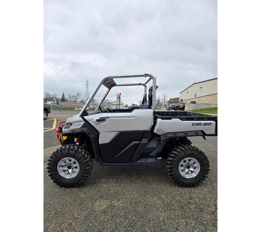 2025 Can-Am Defender X MR With Half-Doors