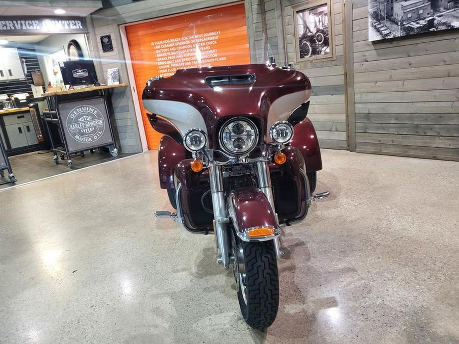 2018 Harley-Davidson® FLHTCUTG - Tri Glide® Ultra