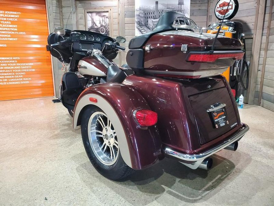 2018 Harley-Davidson® FLHTCUTG - Tri Glide® Ultra