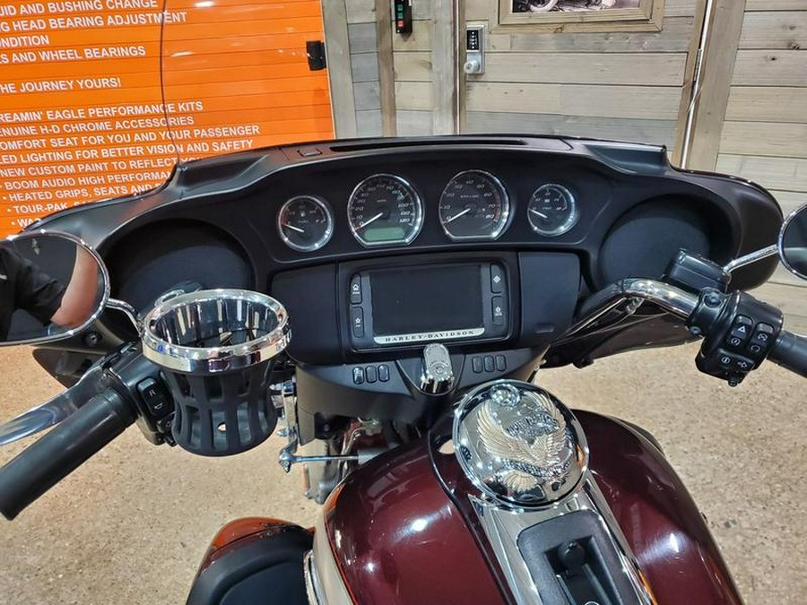 2018 Harley-Davidson® FLHTCUTG - Tri Glide® Ultra