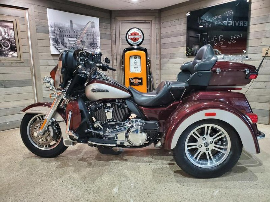 2018 Harley-Davidson® FLHTCUTG - Tri Glide® Ultra