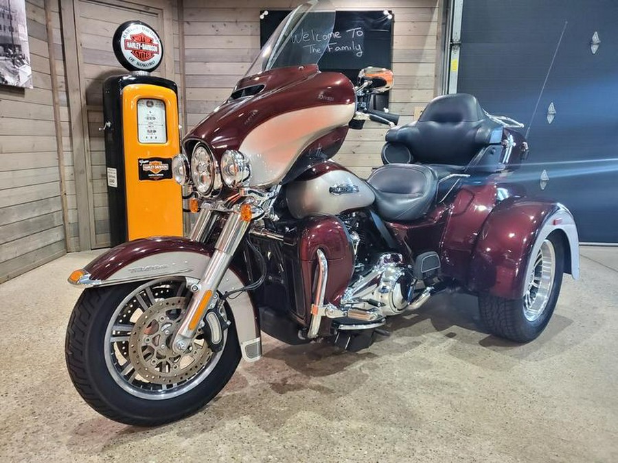 2018 Harley-Davidson® FLHTCUTG - Tri Glide® Ultra