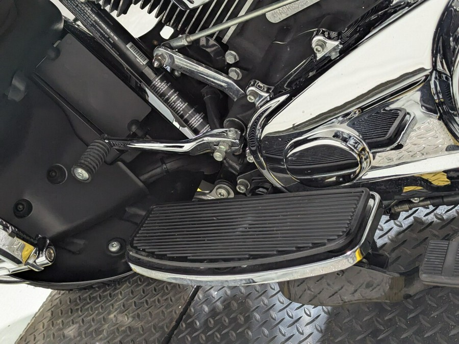 2017 Harley-Davidson® Tri Glide® Ultra Vivid Black