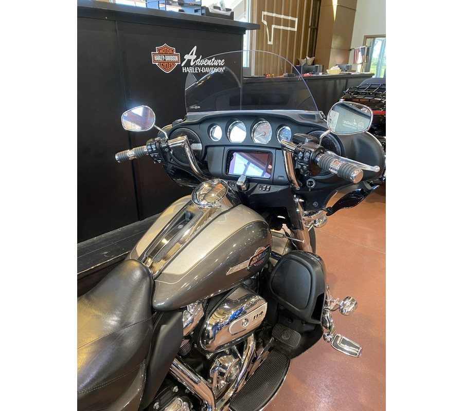 2023 Harley-Davidson Tri Glide Ultra FLHTCUTG