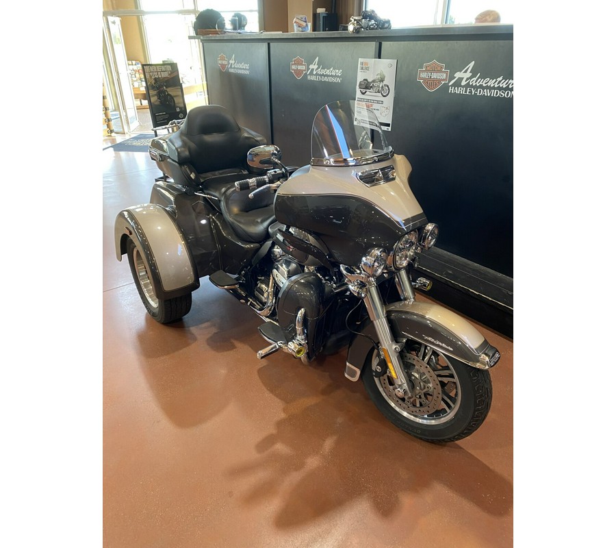 2023 Harley-Davidson Tri Glide Ultra FLHTCUTG