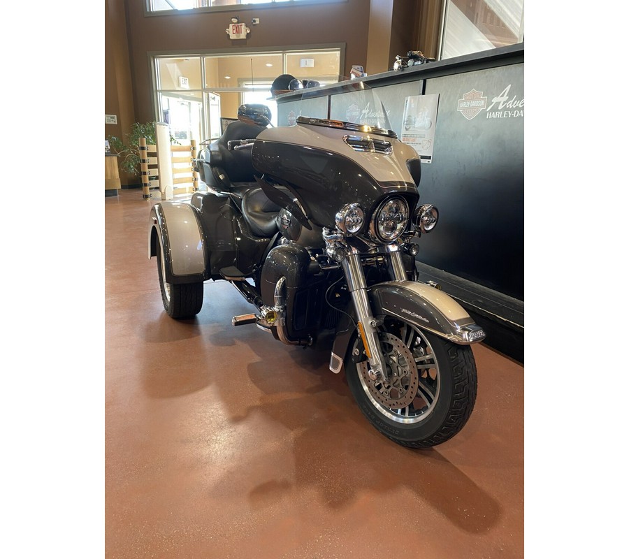 2023 Harley-Davidson Tri Glide Ultra FLHTCUTG
