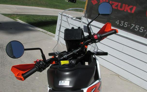 2025 KTM Adventure 390 R