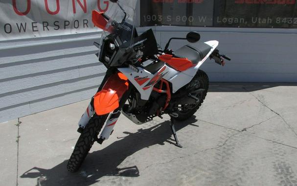 2025 KTM Adventure 390 R