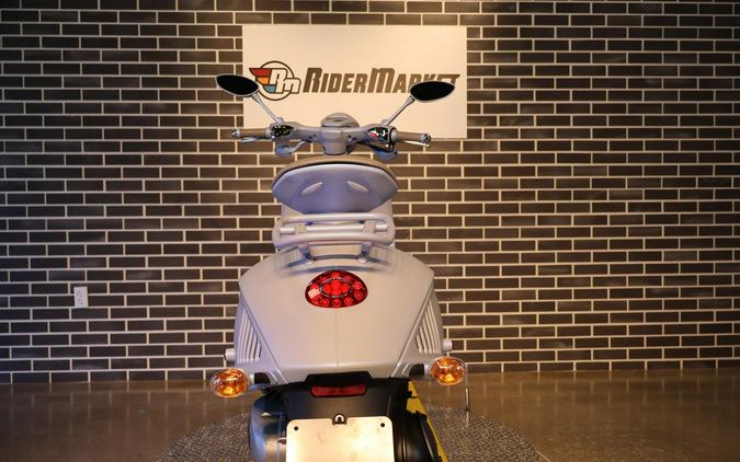 2025 Vespa 946 Snake 150
