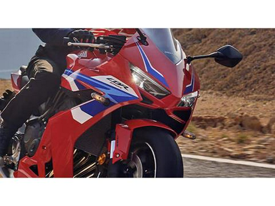 2025 Honda CBR650R E-Clutch