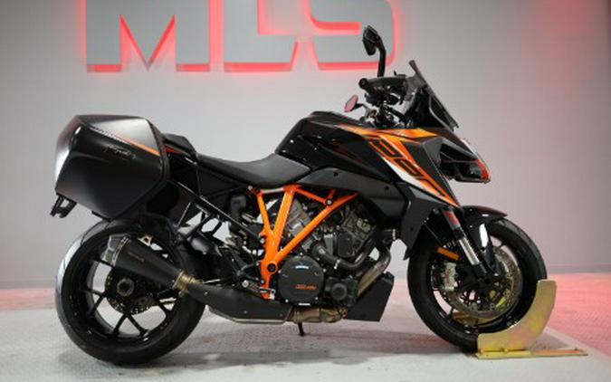 2019 KTM 1290 Super Duke GT