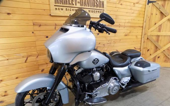 2014 Harley-Davidson® FLHX - Street Glide®