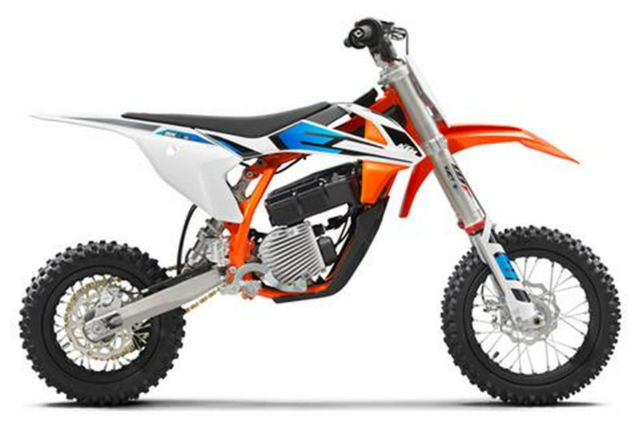 2022 KTM SX-E 5