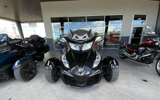 2015 Can-Am® SPYDER RT LTD SE6