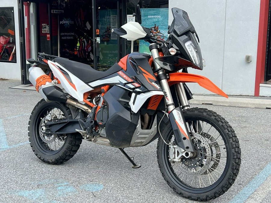 2022 KTM Adventure 890 R