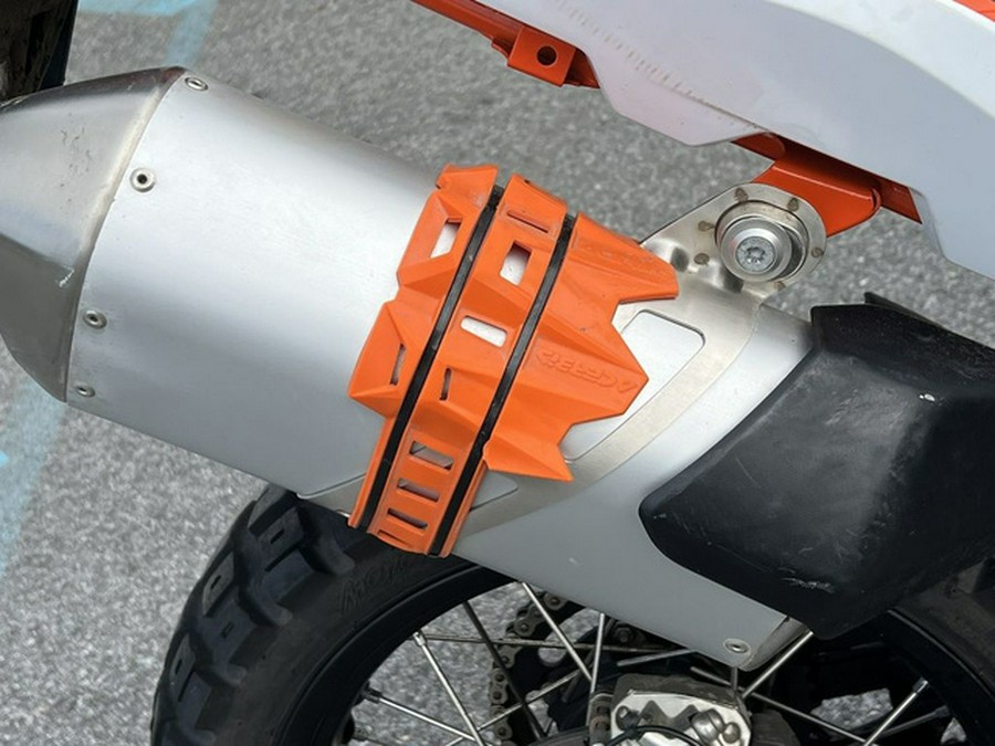 2022 KTM Adventure 890 R