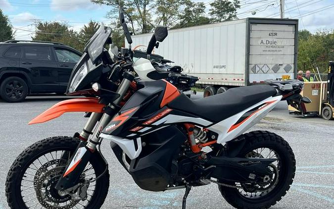 2022 KTM 890 Adventure R