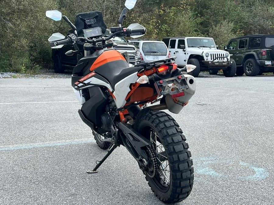 2022 KTM 890 Adventure R