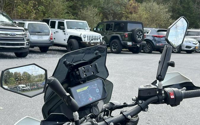 2022 KTM Adventure 890 R